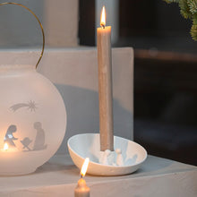 Last inn bildet i Galleri-visningsprogrammet, Lysestake. Julekrybbe. «Stor»
