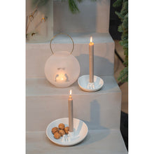 Last inn bildet i Galleri-visningsprogrammet, Lysestake. Julekrybbe. «liten»
